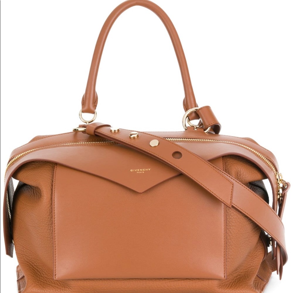 Givenchy Sway